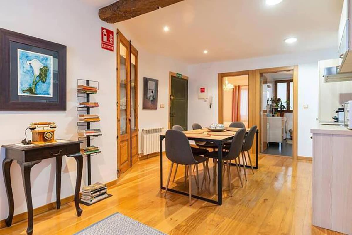 Junto Al Ayuntamiento Apartamento